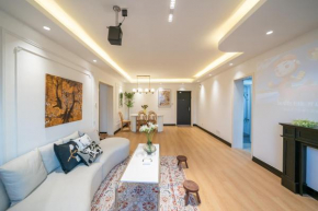 Shanghai Yi Du B&B - Family Suite located 500 meters away from Nanjing West Road Subway and near People's Square